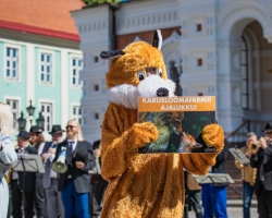 VÕIT LOOMADE JAOKS! Eesti keelustab karusloomafarmid